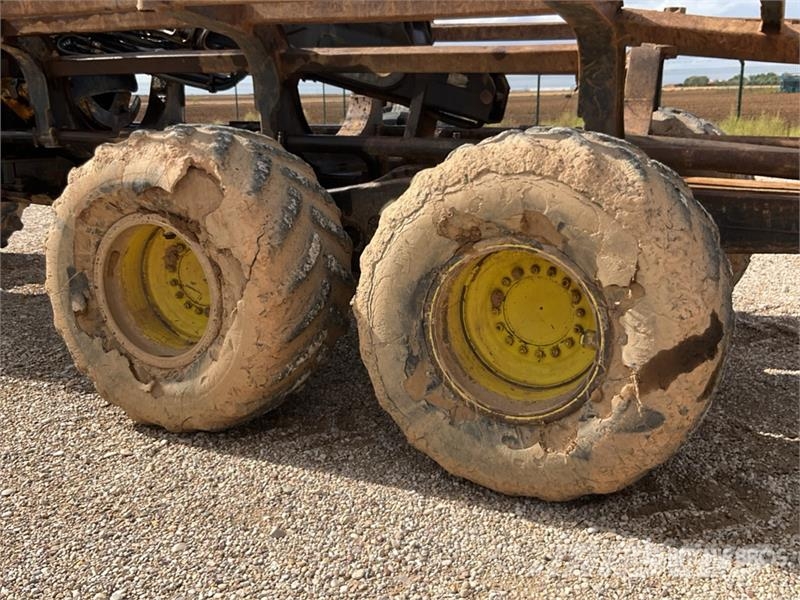 John Deere 1710D شاحنات