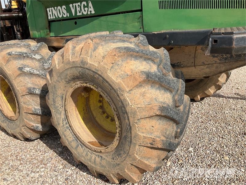 John Deere 1710D شاحنات