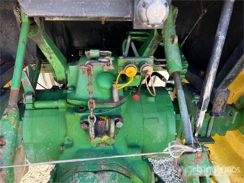 John Deere 2140 2WD Tractor Traktorer