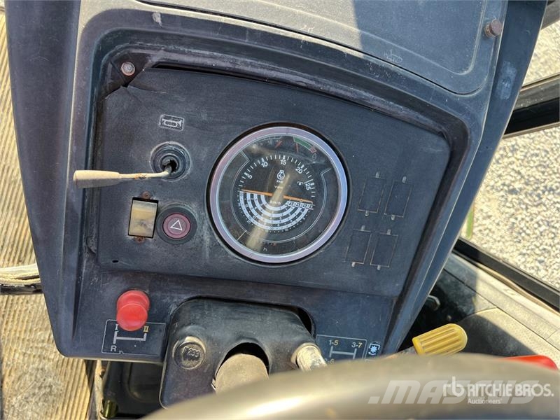 John Deere 2140 2WD Tractor Traktorer