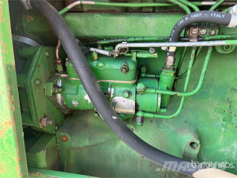 John Deere 2140 2WD Tractor Traktorer