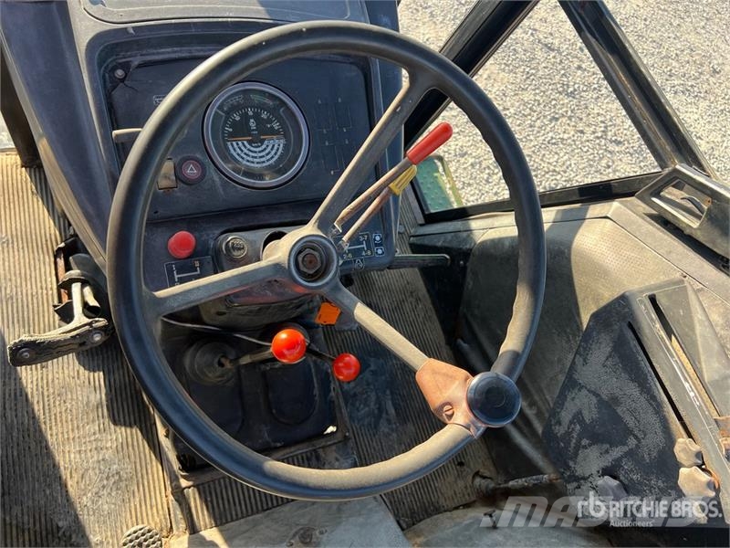 John Deere 2140 2WD Tractor Traktorer