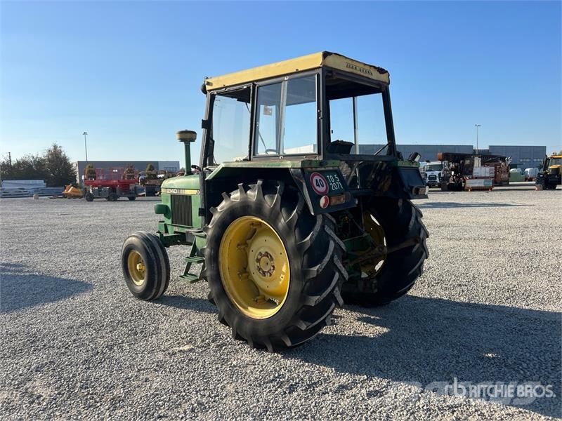John Deere 2140 2WD Tractor Traktorer