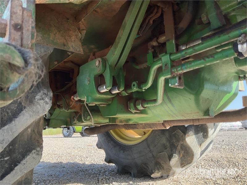 John Deere 2450SF 2WD Tractor Traktorok