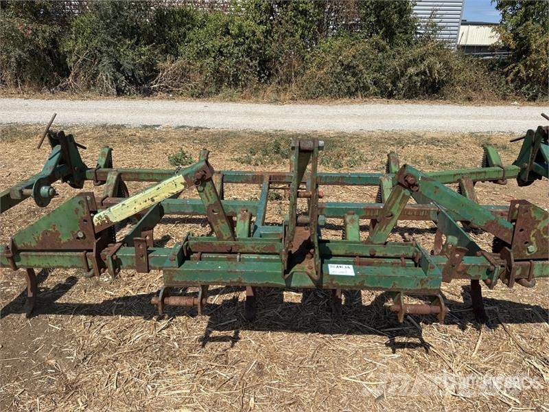 John Deere 410 Cultivatoren