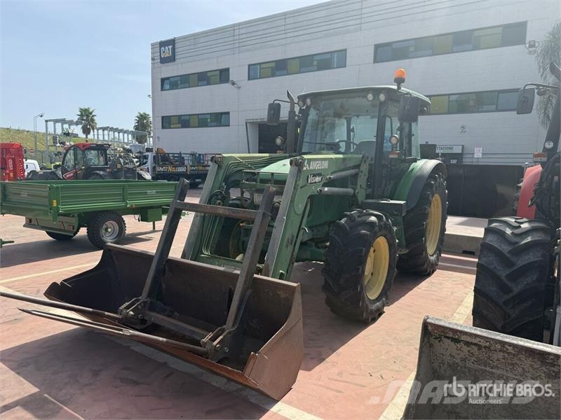 John Deere 5100R 4WD Tractor Traktoriai