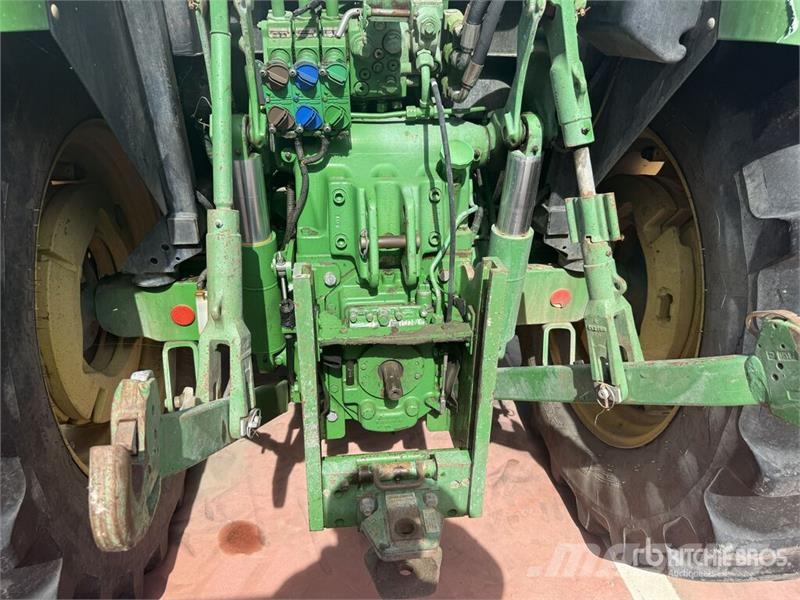 John Deere 5100R 4WD Tractor Traktoriai