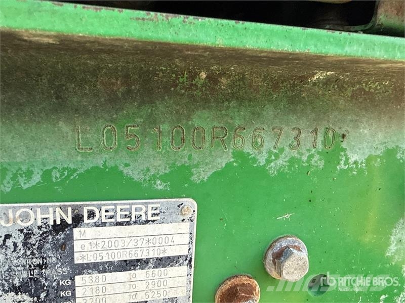 John Deere 5100R 4WD Tractor Traktorer