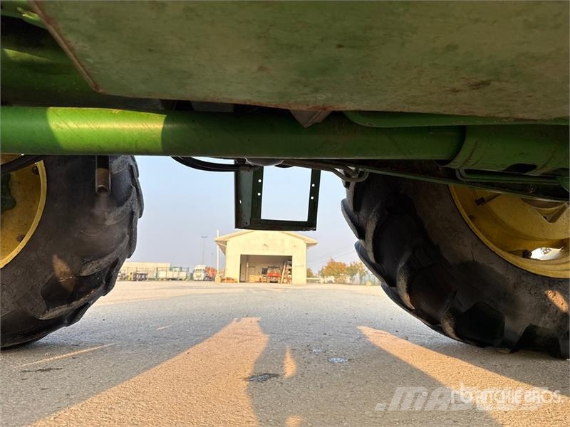 John Deere 5100R 4WD Tractor Traktorer