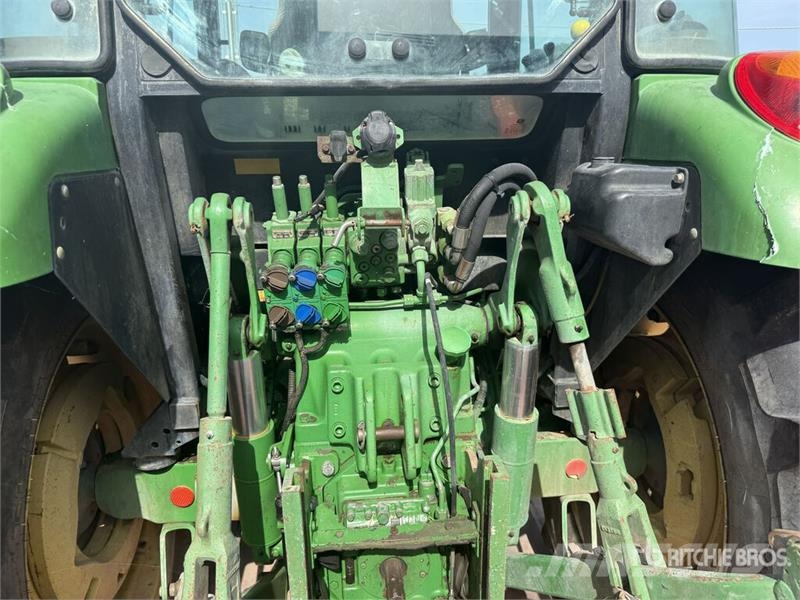 John Deere 5100R 4WD Tractor Traktoriai
