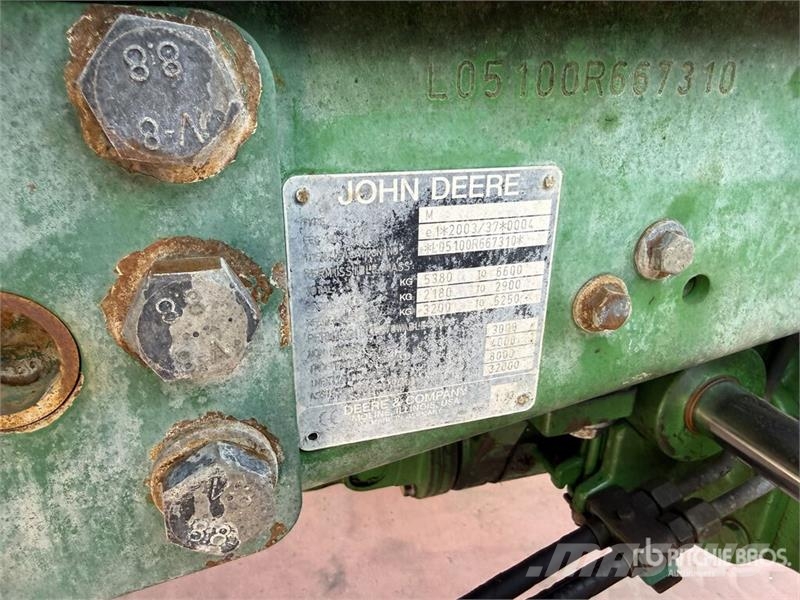 John Deere 5100R 4WD Tractor Traktoriai