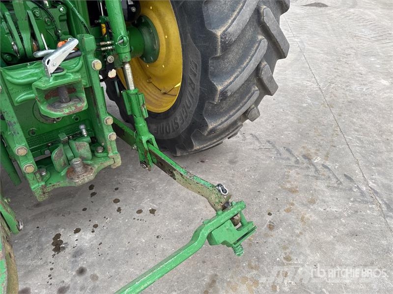 John Deere 6150R Traktory