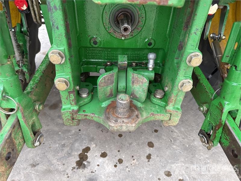 John Deere 6150R Traktory