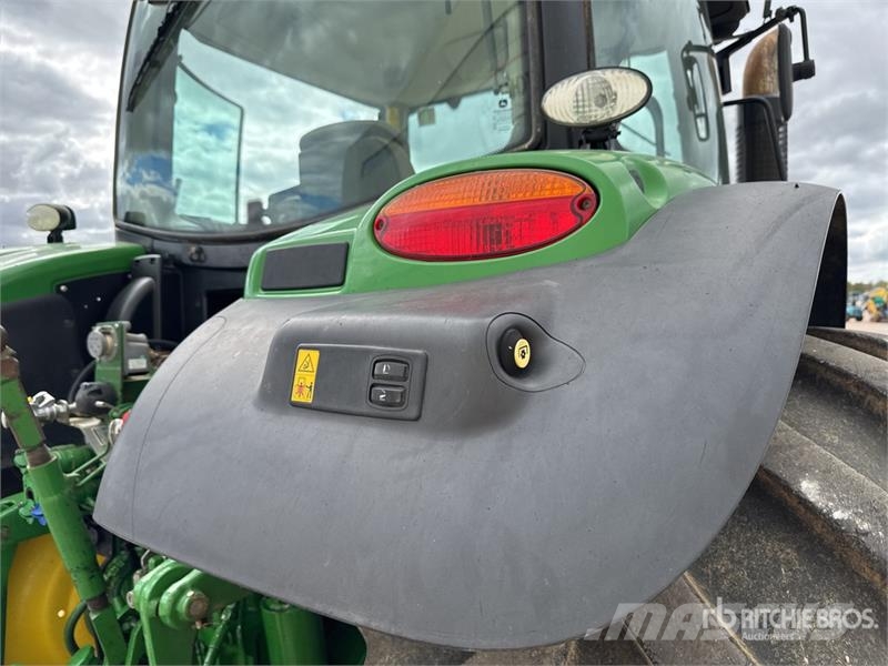 John Deere 6150R Traktory