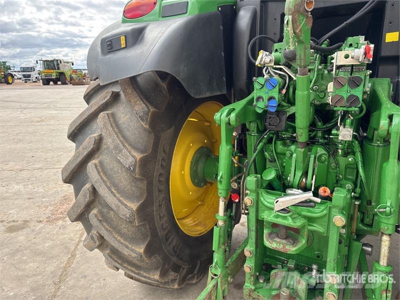 John Deere 6150R Traktory