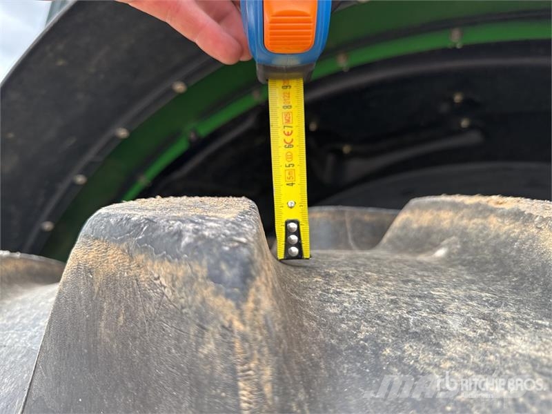 John Deere 6150R Traktory