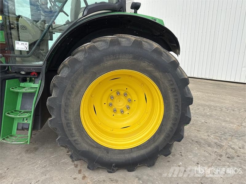 John Deere 6150R Traktory