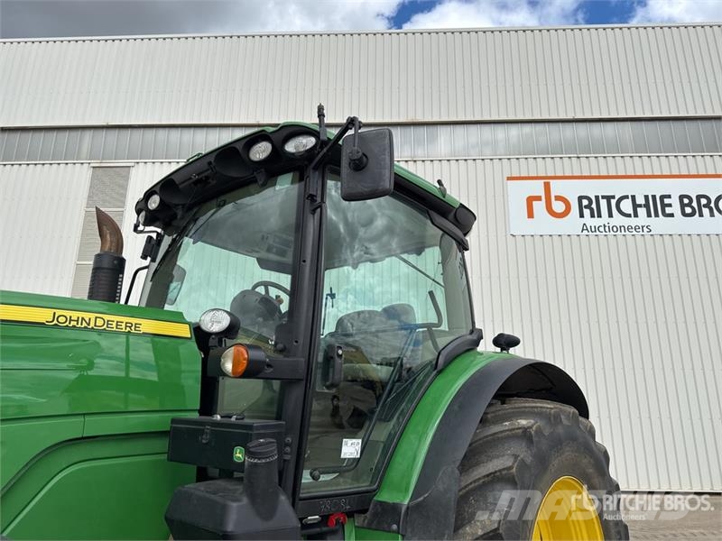 John Deere 6150R Traktory