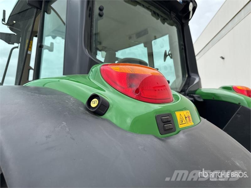 John Deere 6155M Trattori