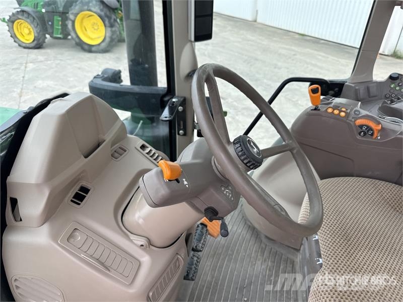 John Deere 6155M Trattori