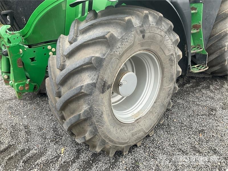 John Deere 6170R Traktoriai