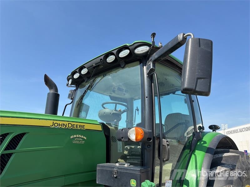 John Deere 6175R 4WD Tractor Trattori