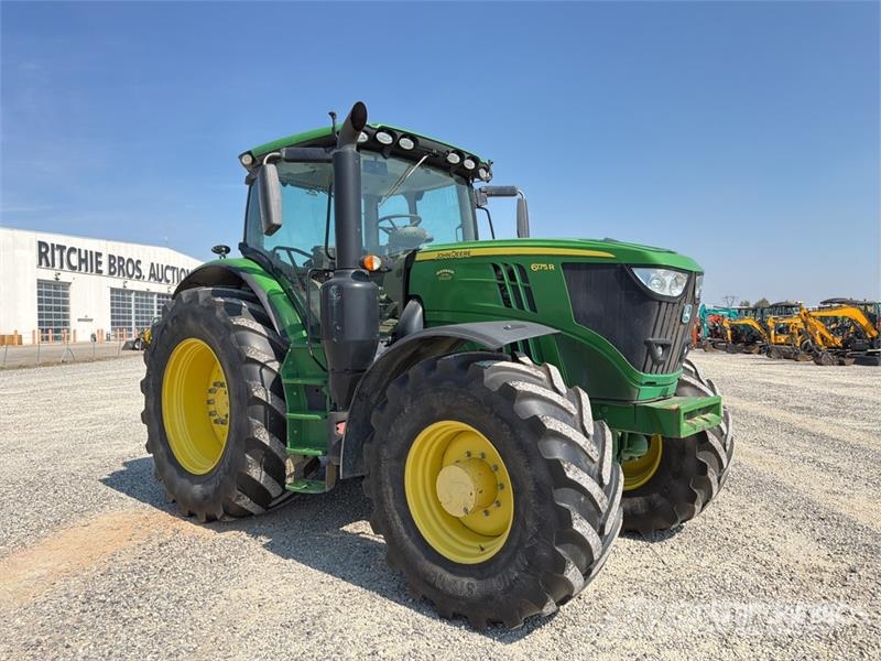 John Deere 6175R 4WD Tractor Trattori