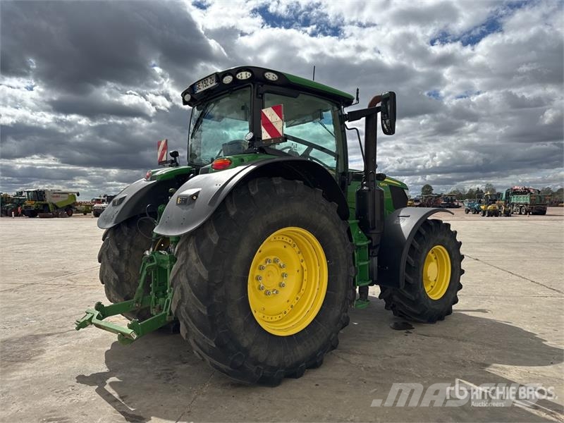 John Deere 6215R 4x4 Tracteur Agricole Autopower Command Pro Traktory
