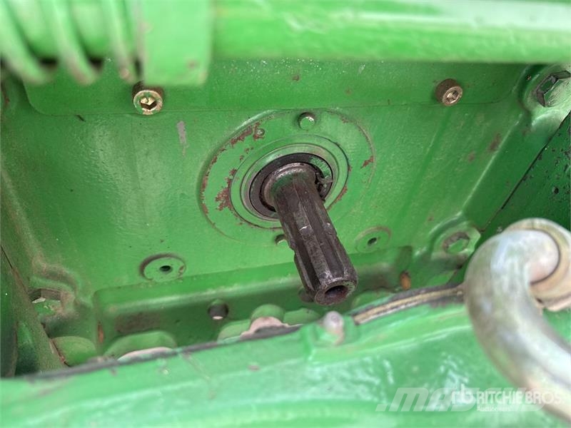 John Deere 6215R Autopower 4WD Tractor Traktory