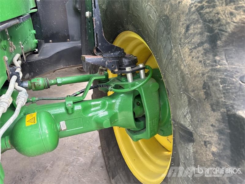 John Deere 6215R Autopower 4WD Tractor Traktory