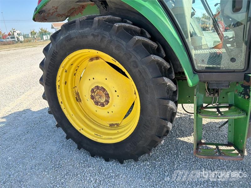 John Deere 6220 Traktoren