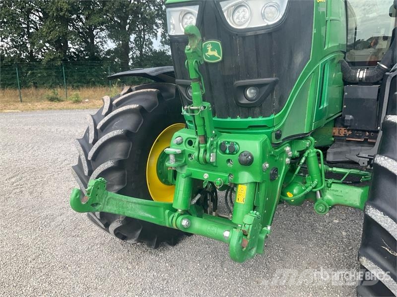 John Deere 6250R 4WD Tractor Trattori
