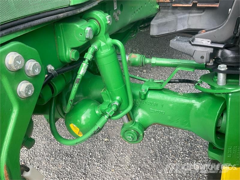 John Deere 6250R 4WD Tractor Trattori