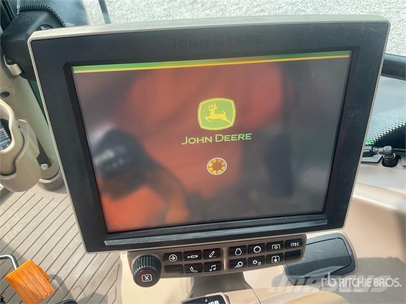 John Deere 6250R 4WD Tractor Trattori