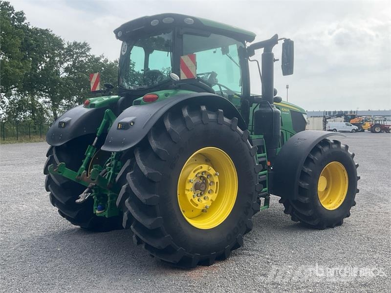 John Deere 6250R 4WD Tractor Trattori