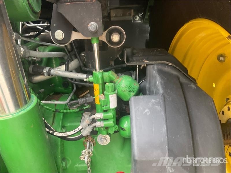 John Deere 6250R 4WD Tractor Trattori