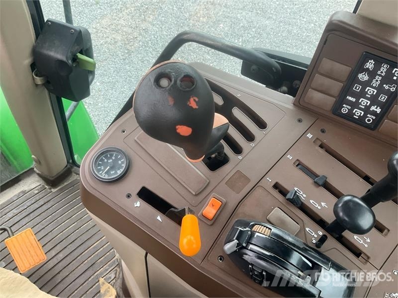 John Deere 6320 Traktorji