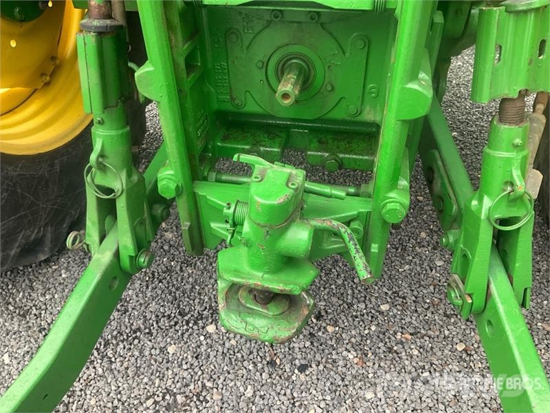 John Deere 6320 Traktorji