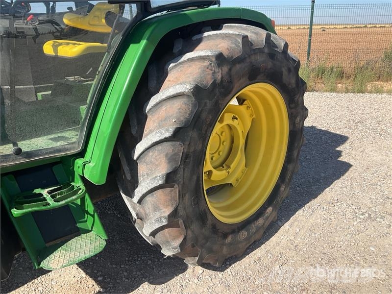 John Deere 6400 Traktorid