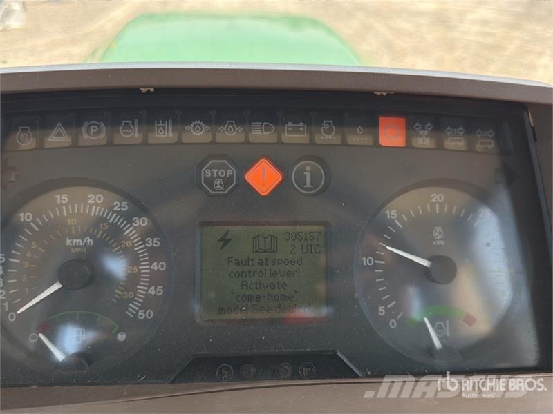 John Deere 6820 الجرارات