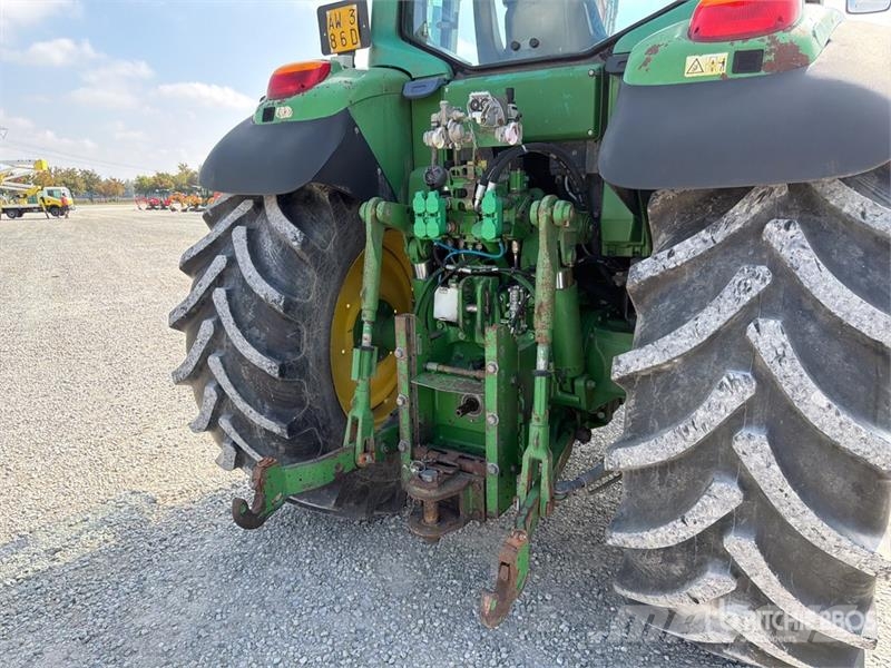 John Deere 6820 Trattori