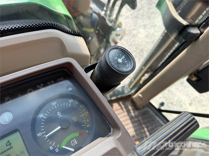 John Deere 6820 Trattori