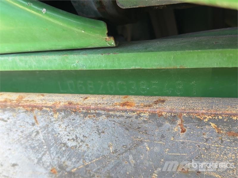 John Deere 6820 Trattori