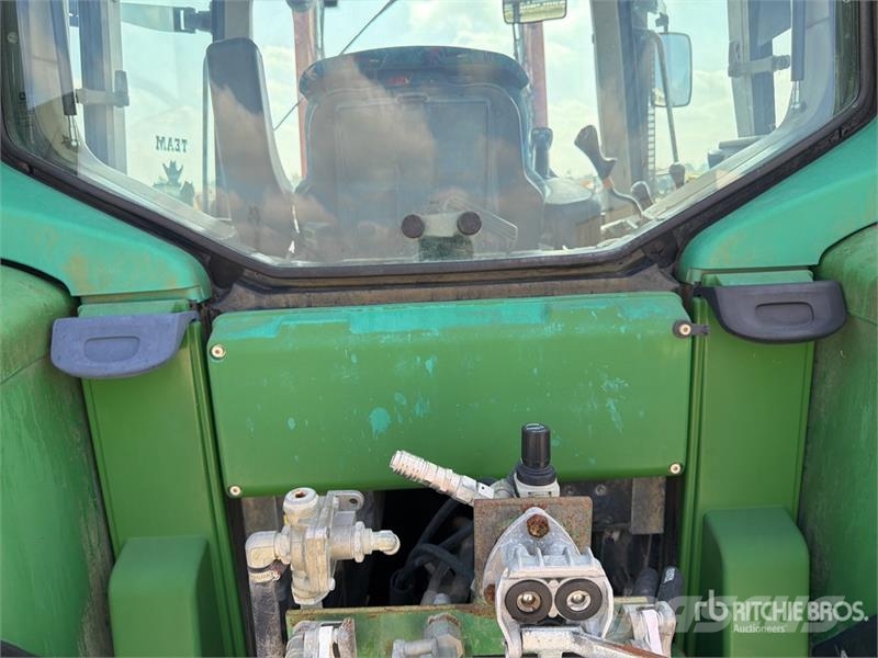 John Deere 6820 Trattori