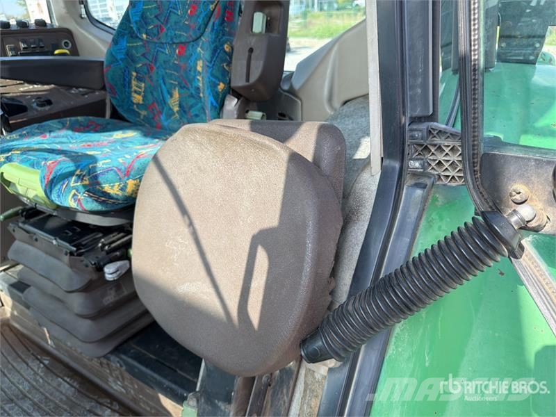 John Deere 6820 Trattori