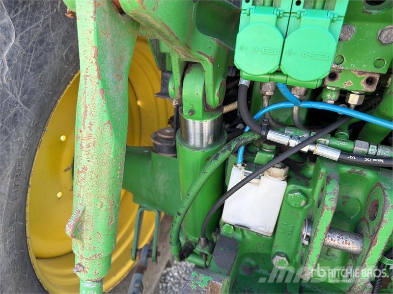 John Deere 6820 Trattori