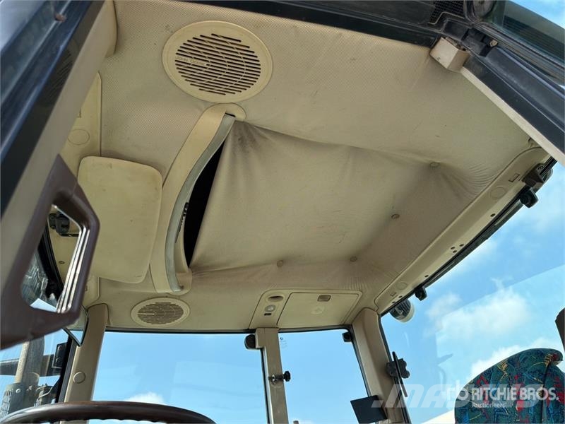 John Deere 6820 Trattori