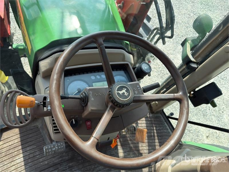 John Deere 6820 Trattori