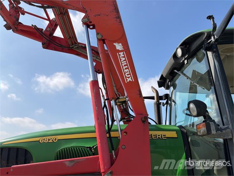 John Deere 6820 Trattori