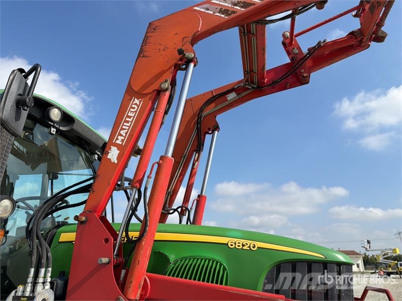 John Deere 6820 Trattori